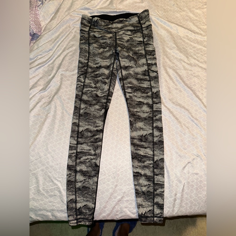Lululemon Tight Sz 6
